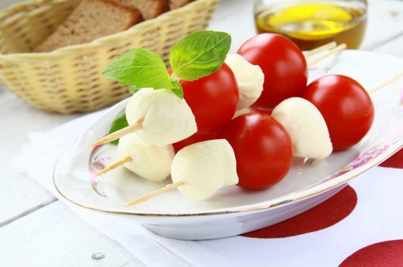 Caprese Salad Bites