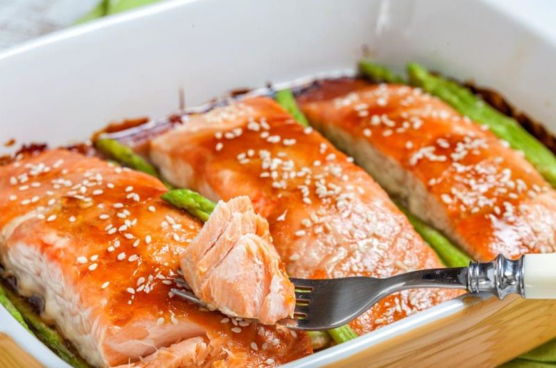 Teriyaki Salmon with Spicy Mayo and Asparagus